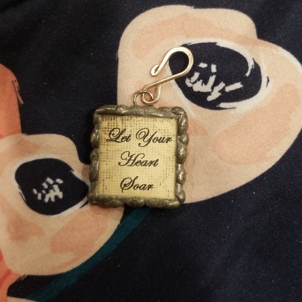 Pendant - Picture 2 of 2